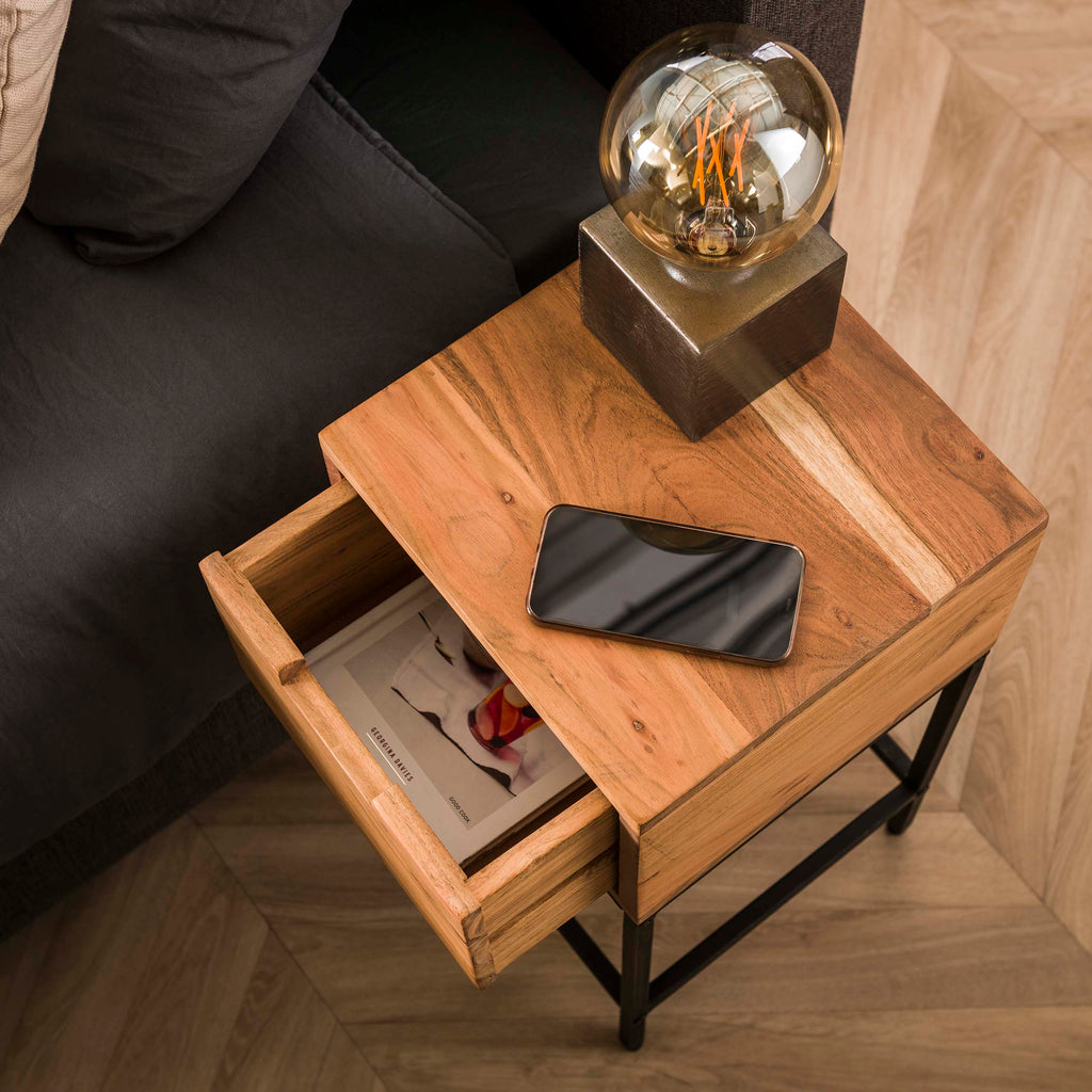 Nachttisch Flat XS mit Schublade / Akazie massiv