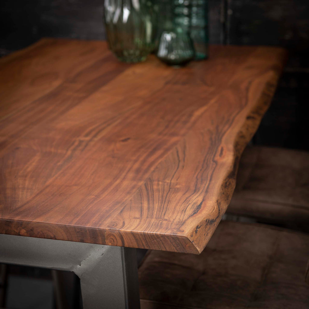 Bartisch Edge 147cm