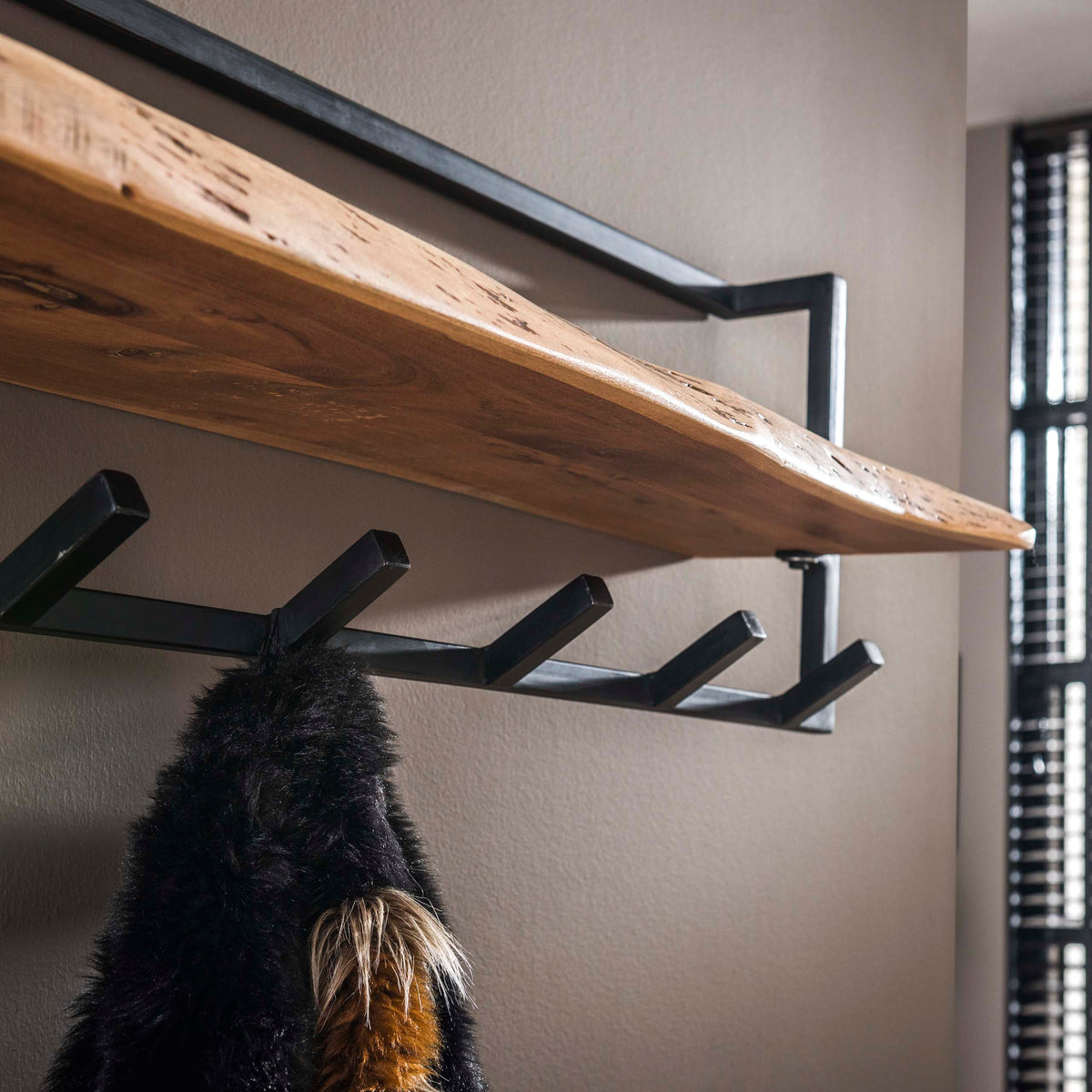Garderobe Air Solid Hutablage 6 Haken
