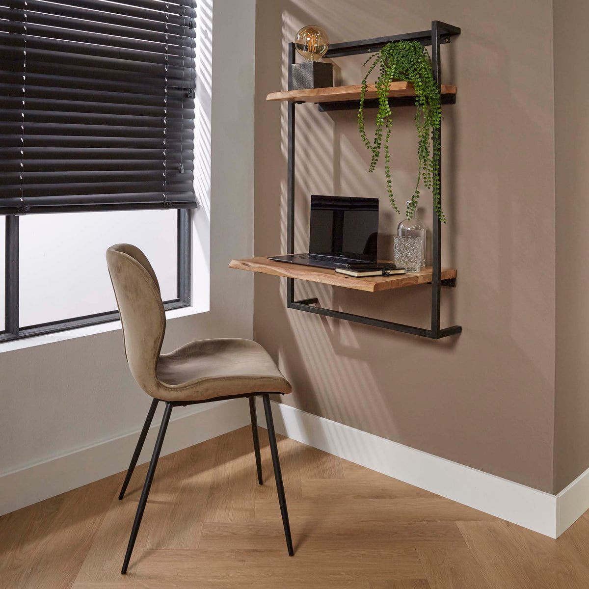 Schreibtisch Air Solid