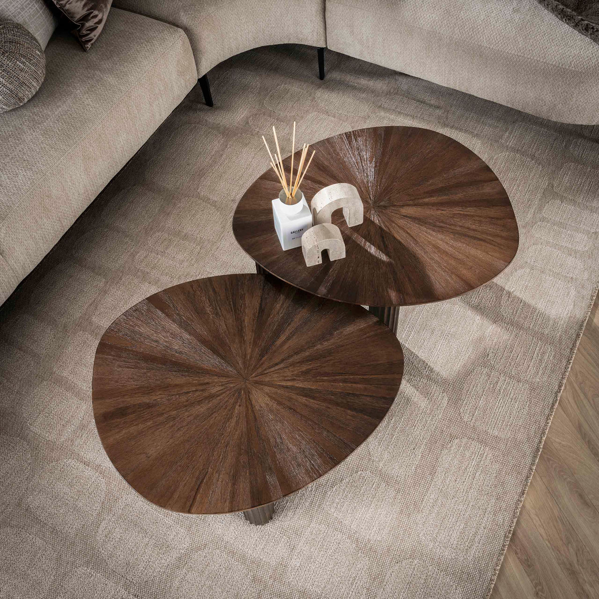 Couchtisch Maya Teak dreieckig 2er Set