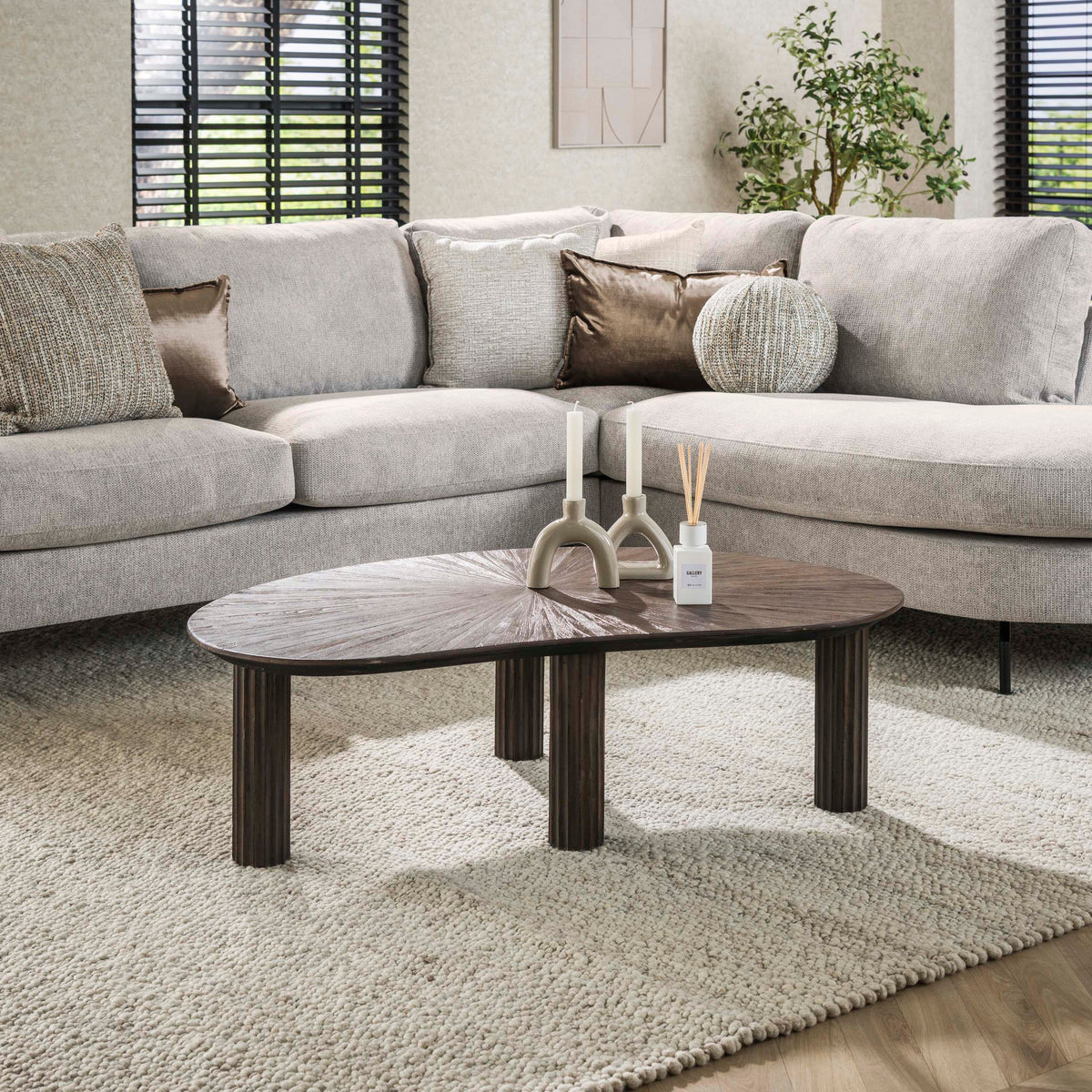 Couchtisch Maya Teak Nierenform 110 cm