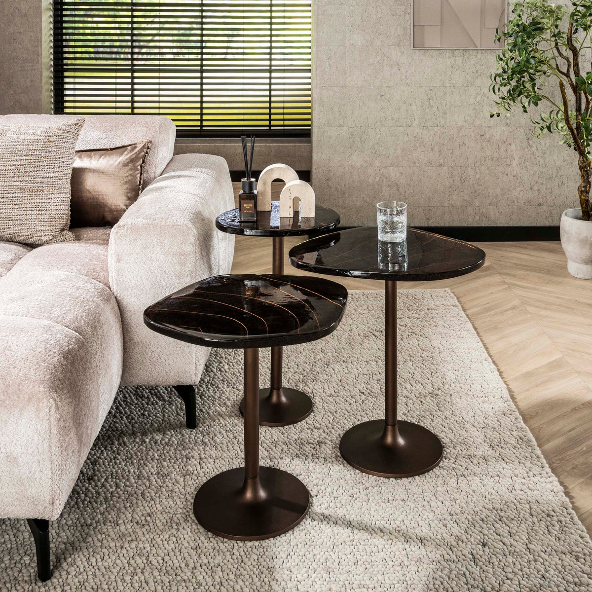 Side table Eclipse tall