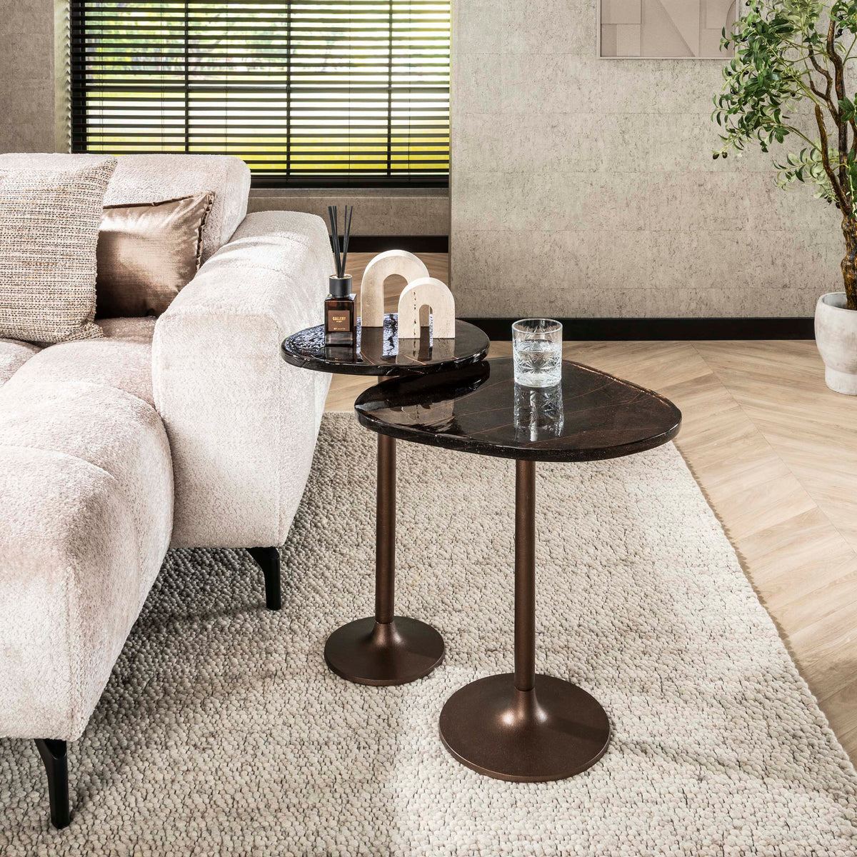 Side table Eclipse medium