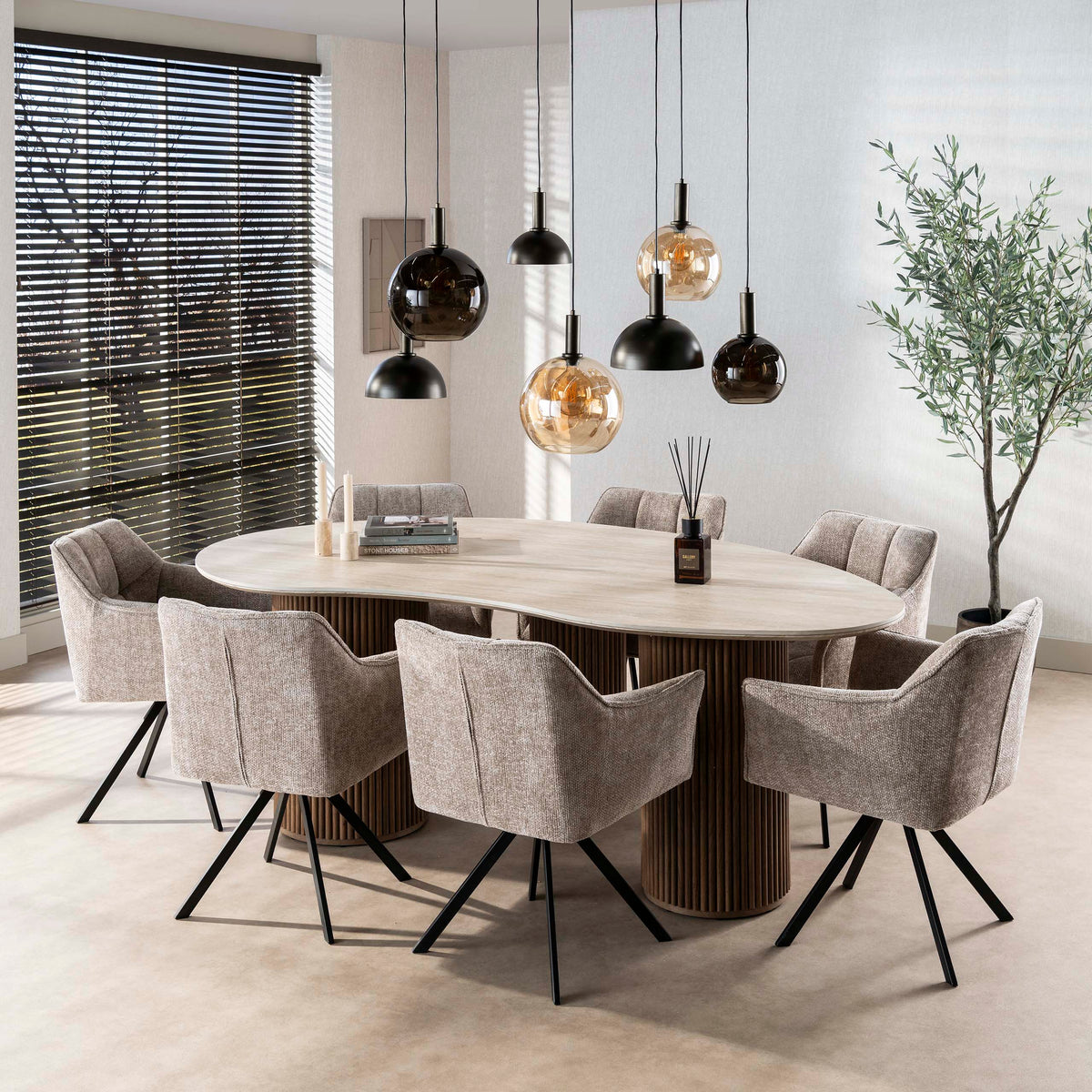 Dining table Romano kidney-shaped 215cm