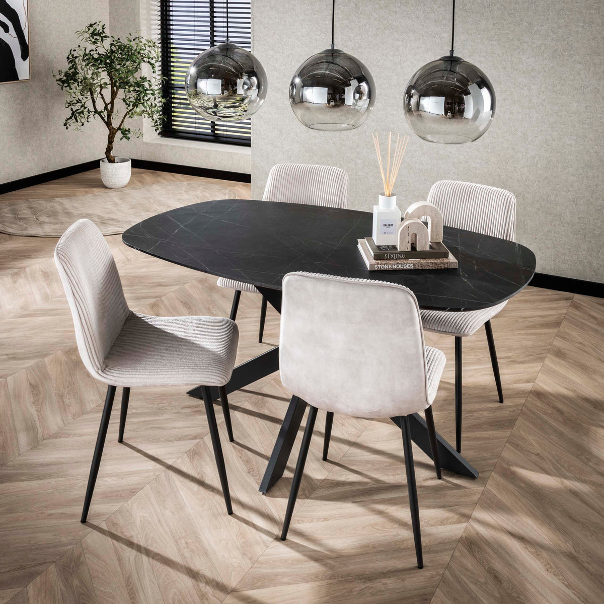 Esstisch Onyx Cross oval 150cm