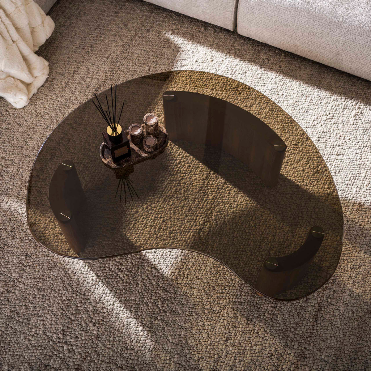 Couchtisch Tinto organisch 130cm