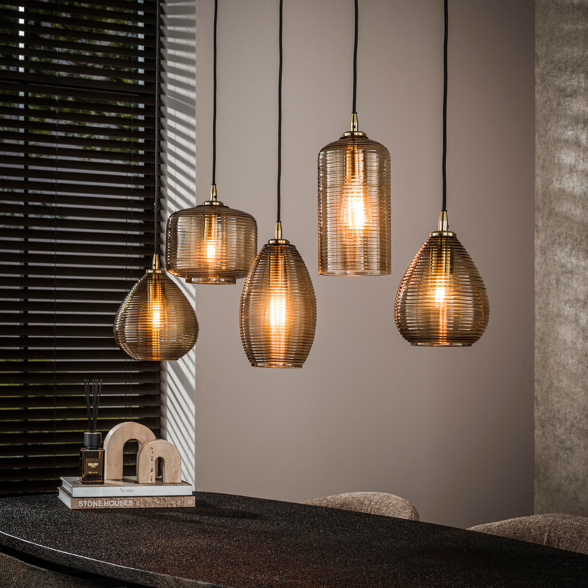 Pendelleuchte Stripe Horizontal 5-Fassungen